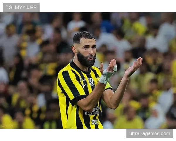 本泽马后期进球效率下滑与哈兰德单点终结能力的分化趋势